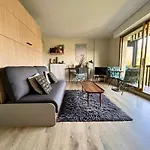 Beau studio terrasse vue jardin - à 2 pas de la mer