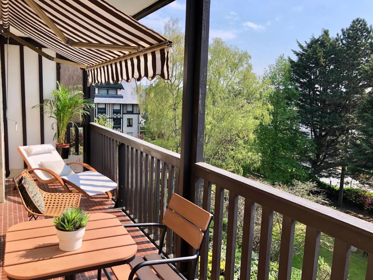 Beau Terrasse Vue Jardin - à 2 Pas De La Appartement Deauville
